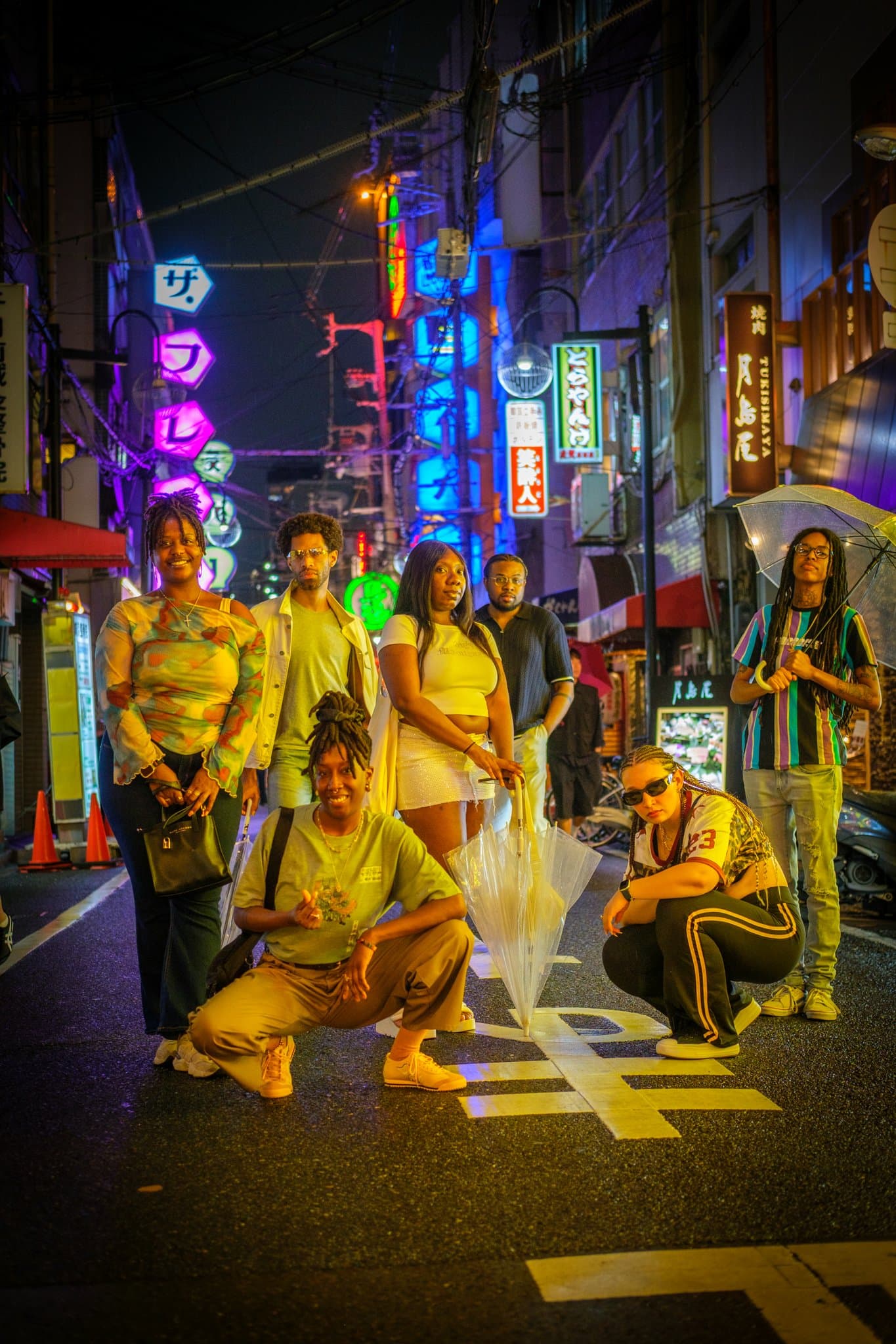 Group portrait in Dotonbori, Osaka · Kansai Snaps